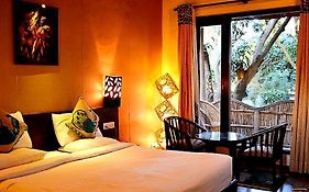 Corbett Wild Iris Spa And Resort